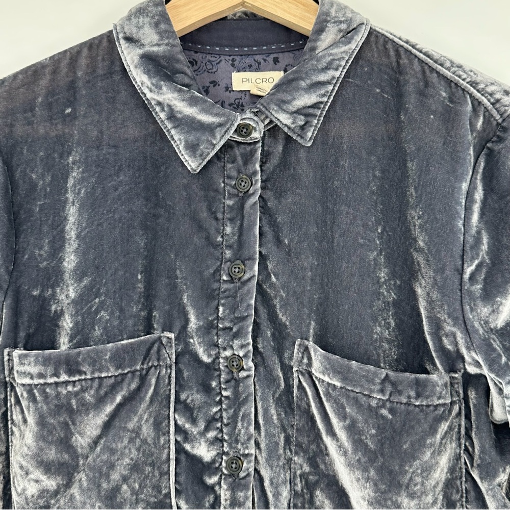 Anthropologie Pilcro Relaxed Velvet Button Down Dark Gray Silver Size Small - Picture 5 of 11
